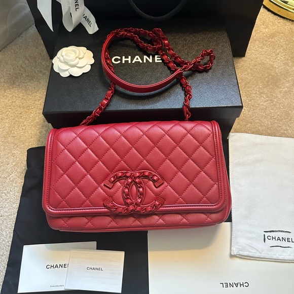 CC Filigree Leather Handbag, burgundy color. - Picture 3 of 15